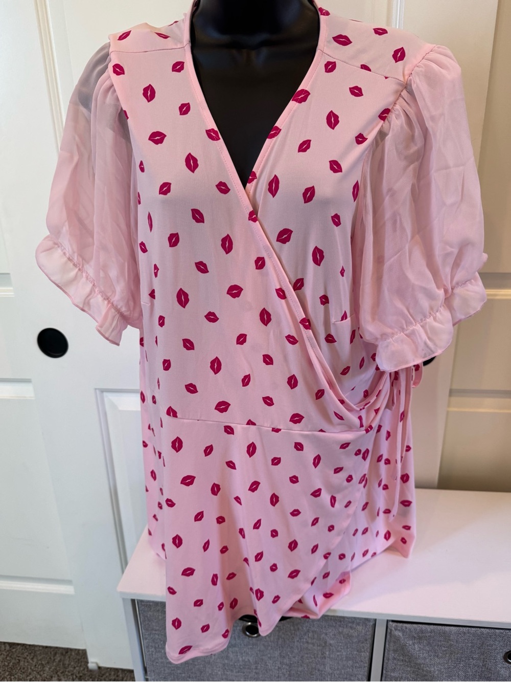 torrid Pink Kiss-Print Wrap Chemise with Puff Sleeves